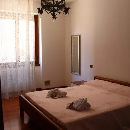 Apartment Milvia Lezzeno